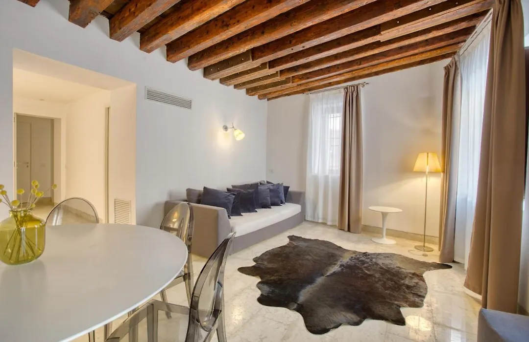 Cà Margherita LOFT&SQUARE Palazzo Grifalconi-1